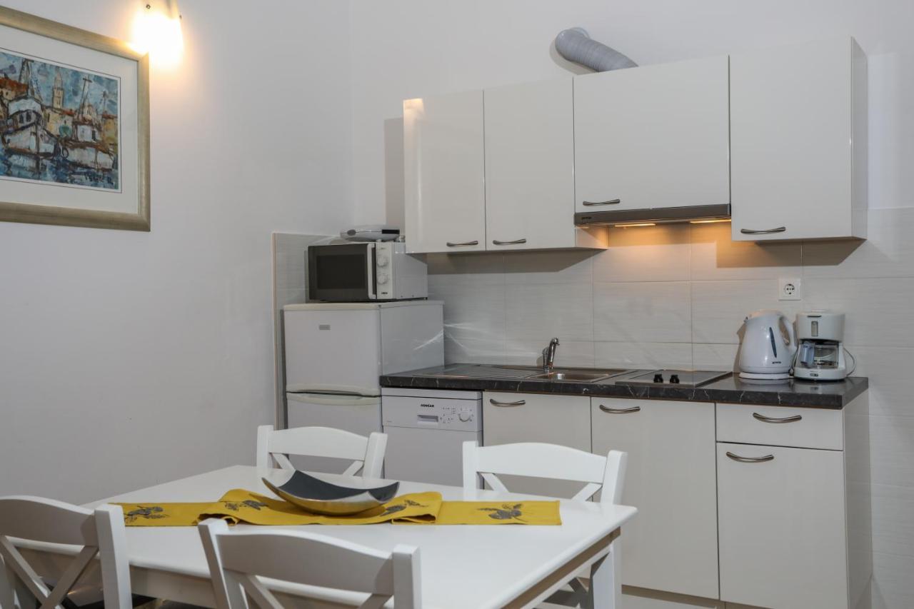 Apartments Stipe Plazibat Hvar Town Extérieur photo