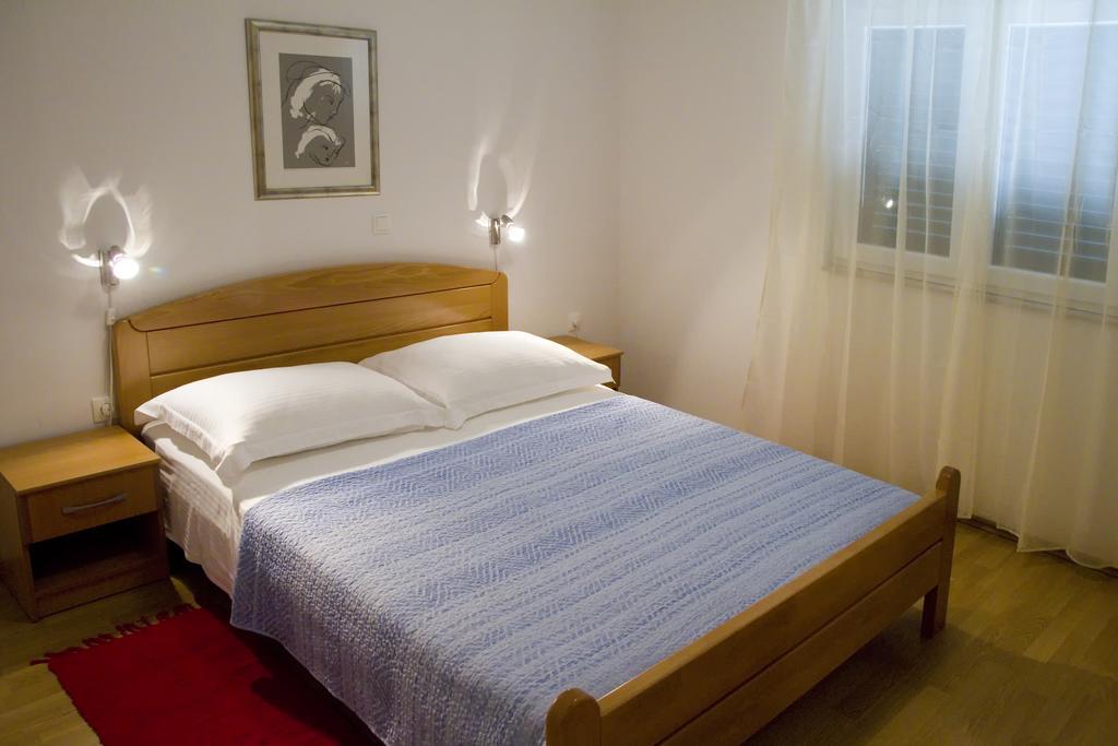 Apartments Stipe Plazibat Hvar Town Chambre photo